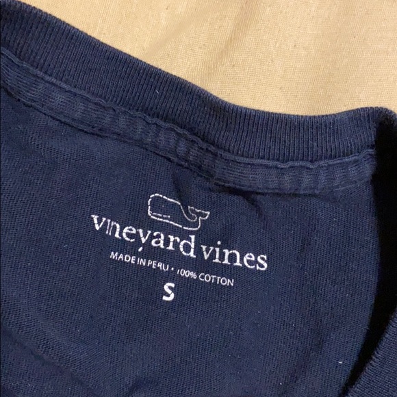 Vineyard Vines Longsleeve Pocket - Picture 2 of 4